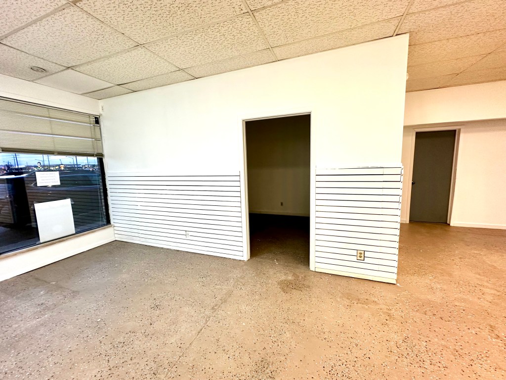 Webb Plaza Commercial Suite for rent in Grand Island, Nebraska by the Conestoga Mall.  