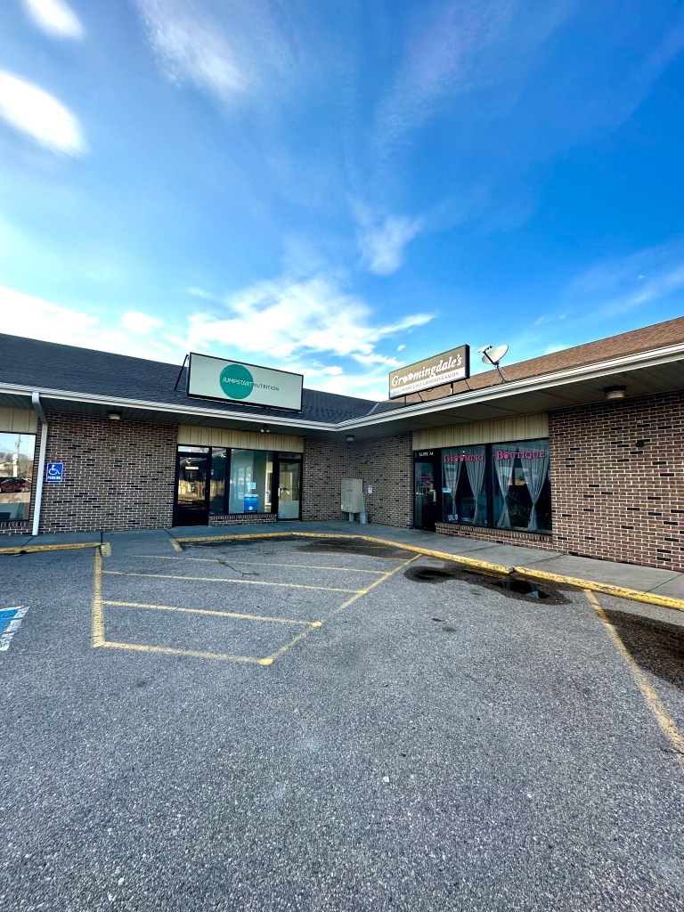 Webb Plaza Commercial Suite for rent in Grand Island, Nebraska by the Conestoga Mall.  